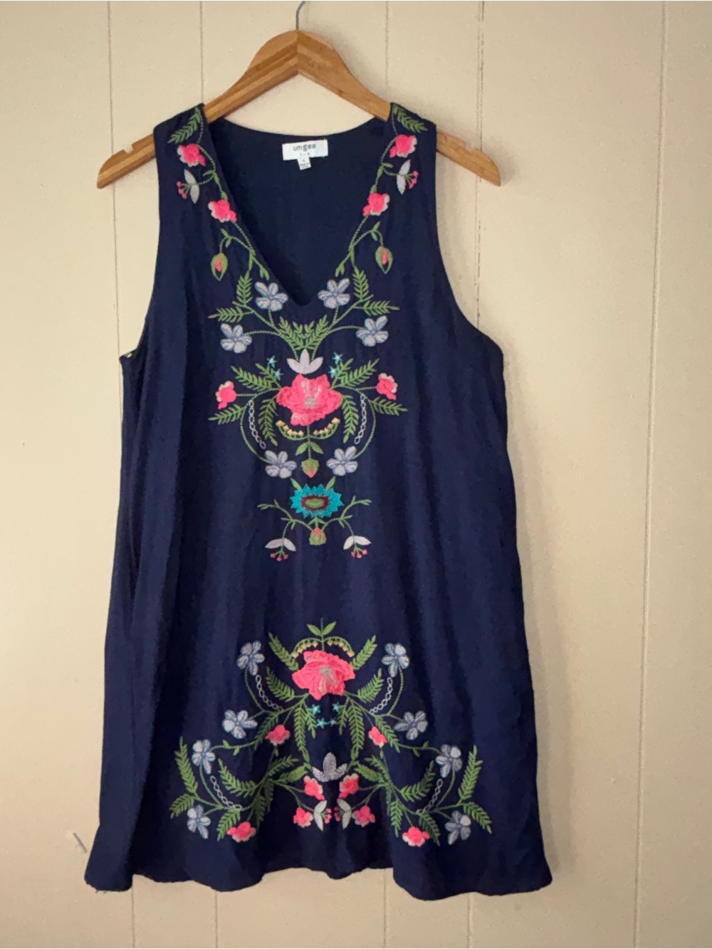 Umgee Navy V-Neck Dress  with Pink & Green Floral Embroidery Size S. Like new